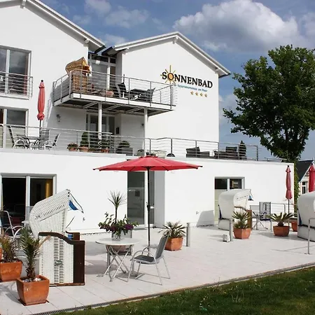 Nr 02 Im Sonnenbad Lägenhet *