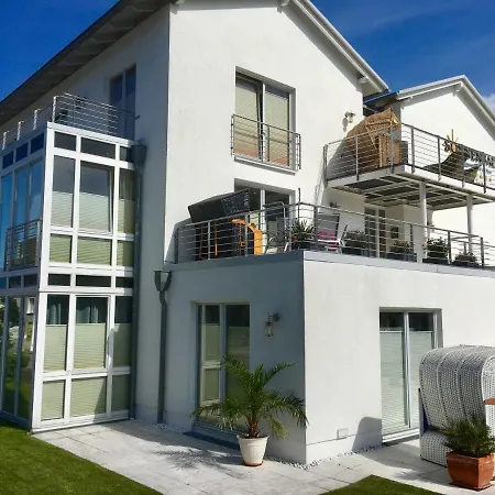 Nr 02 Im Sonnenbad * Sassnitz